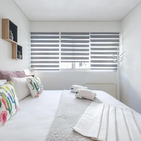 Elegant Home With Balcony By Cloudkeys 雅典 Exterior photo