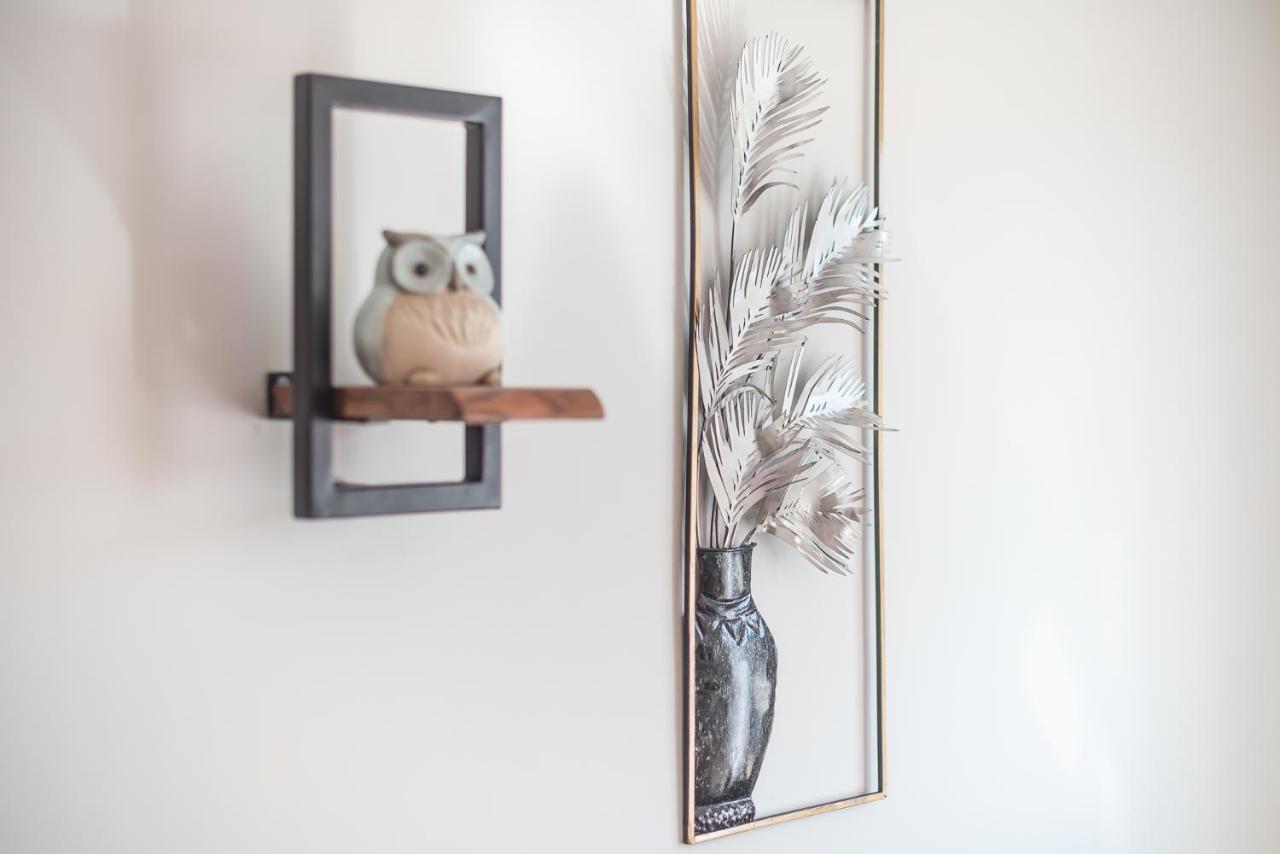 Elegant With Balcony By Cloudkeys Apartamento