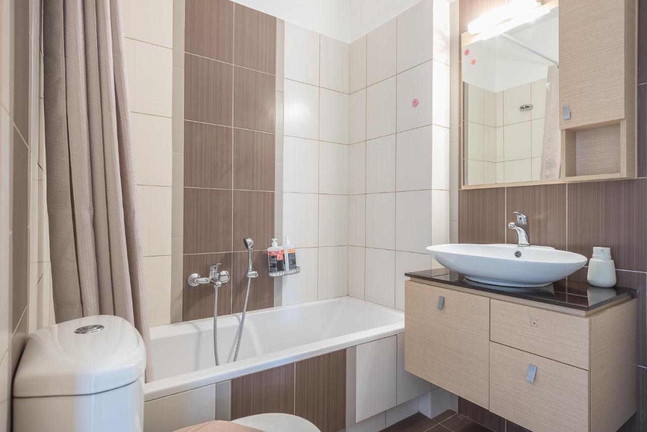 Apartment Elegant With Balcony By Cloudkeys Athens